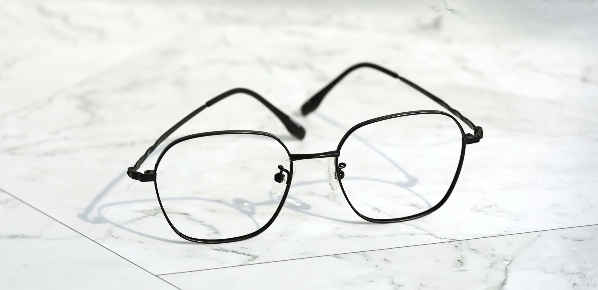 Crest Geometric Lined Bifocal Glasses - Black
